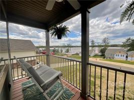 10270 Lakeshore