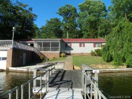 228 Shoreline Road
