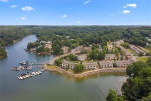 13822 Queens Harbor Road