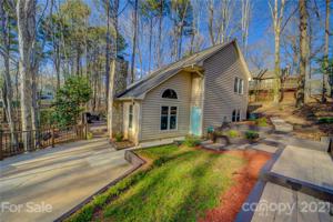 2121 Bon Villa Way