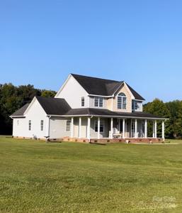 450 Steeple Chase Trail