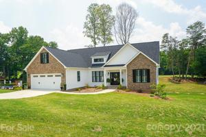 4931 Elmhurst NE