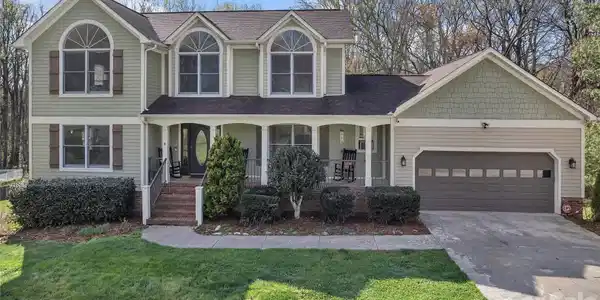 120 Oak Point Drive