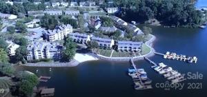 13822 Queens Harbor