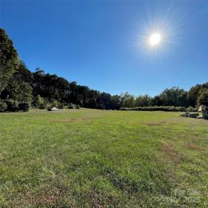 325 29th Avenue Drive NW