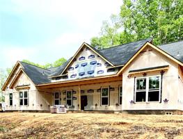 275 Lakefront