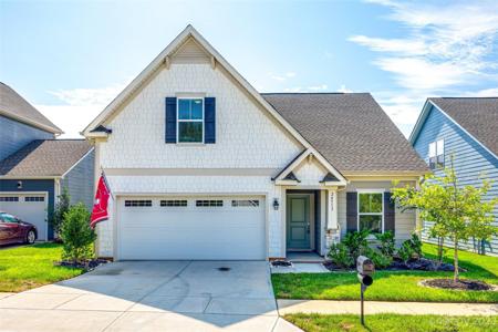 24513 Blue Heron Circle