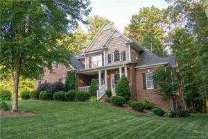 4014 Pinecrest Drive NE