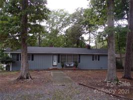 780 Springwood