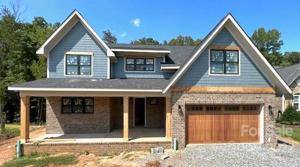 874 38th NE