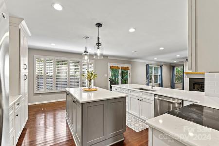 7948 Ravenwood Lane