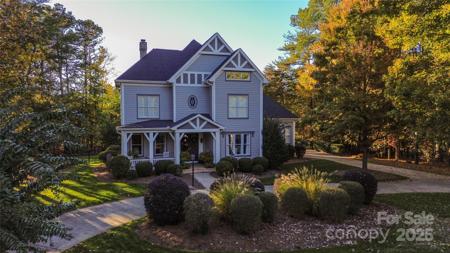 206 Dedham Loop