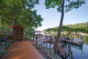 1827 Mt Isle Harbor Drive