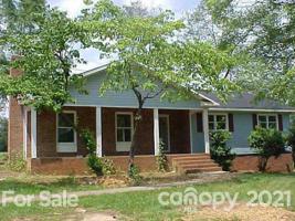 5444 Woodside Drive