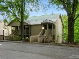 160 Whitney-Boulevard