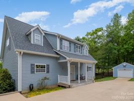 121 Stonecliff