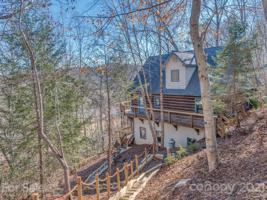 182 Bee Tree Point