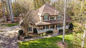 715 Cooks Cove