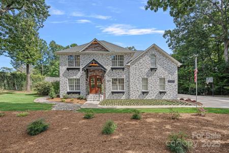 125 Woodstream Circle