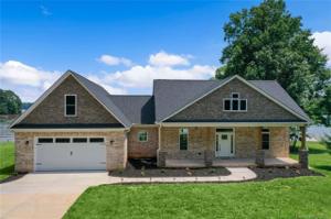 735 Pebble Point