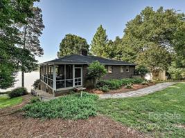 1708 Gaither