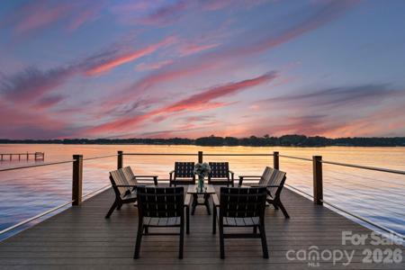 138 Lakefront Drive