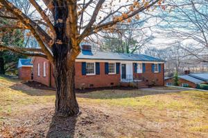 1061 12th NW