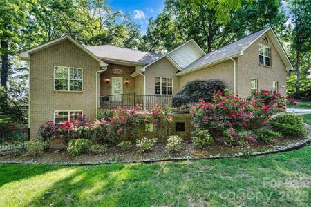 7538 Golf Course Drive S