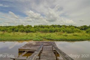 537 Lake Wylie