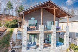845 Lake Club