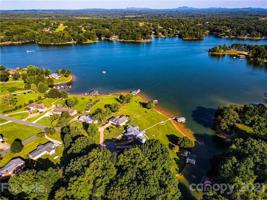 2904 Waterside