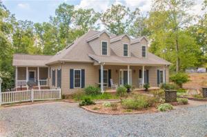 104 Greenbriar Road