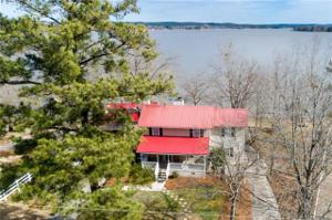 837 Kingfisher Drive
