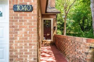 1040 1st NE