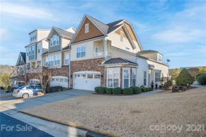 320 Wave Crest Drive