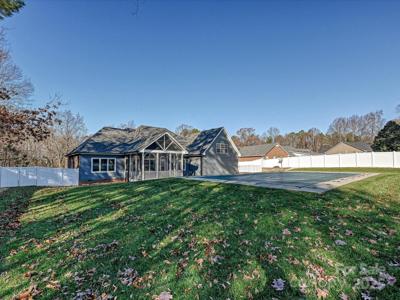 153 Collingswood Road