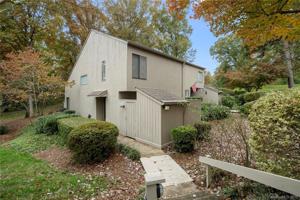 13 Longbow Court