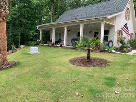 1072 Lakefront