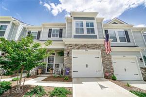 1086 Chicory Trace