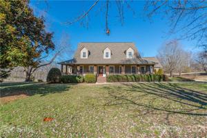 124 Oakwood Drive