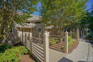 14635 Waterside