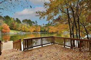 211 Riverwalk