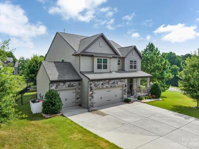 2106 Lantana Lane