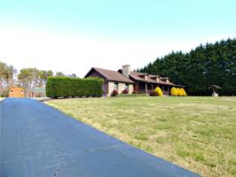 2425 Snow Creek Road