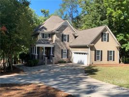 1099 Emerald Shores