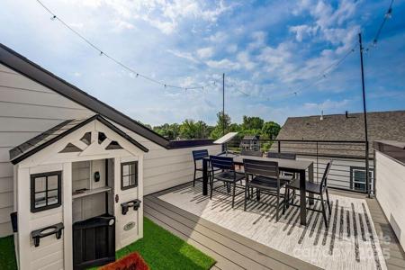 504 Annie Lowery Way