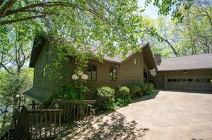 621 Grandview Drive