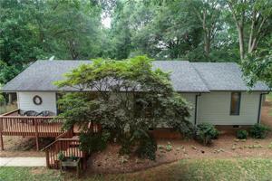 102 Horsley Avenue