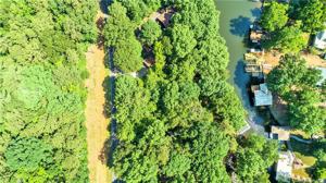 1297/1295/1301 Island Creek Drive