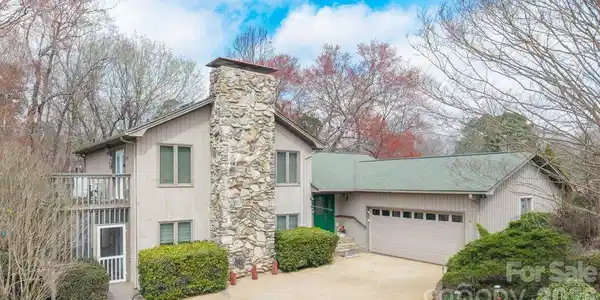 40 Old Field Road